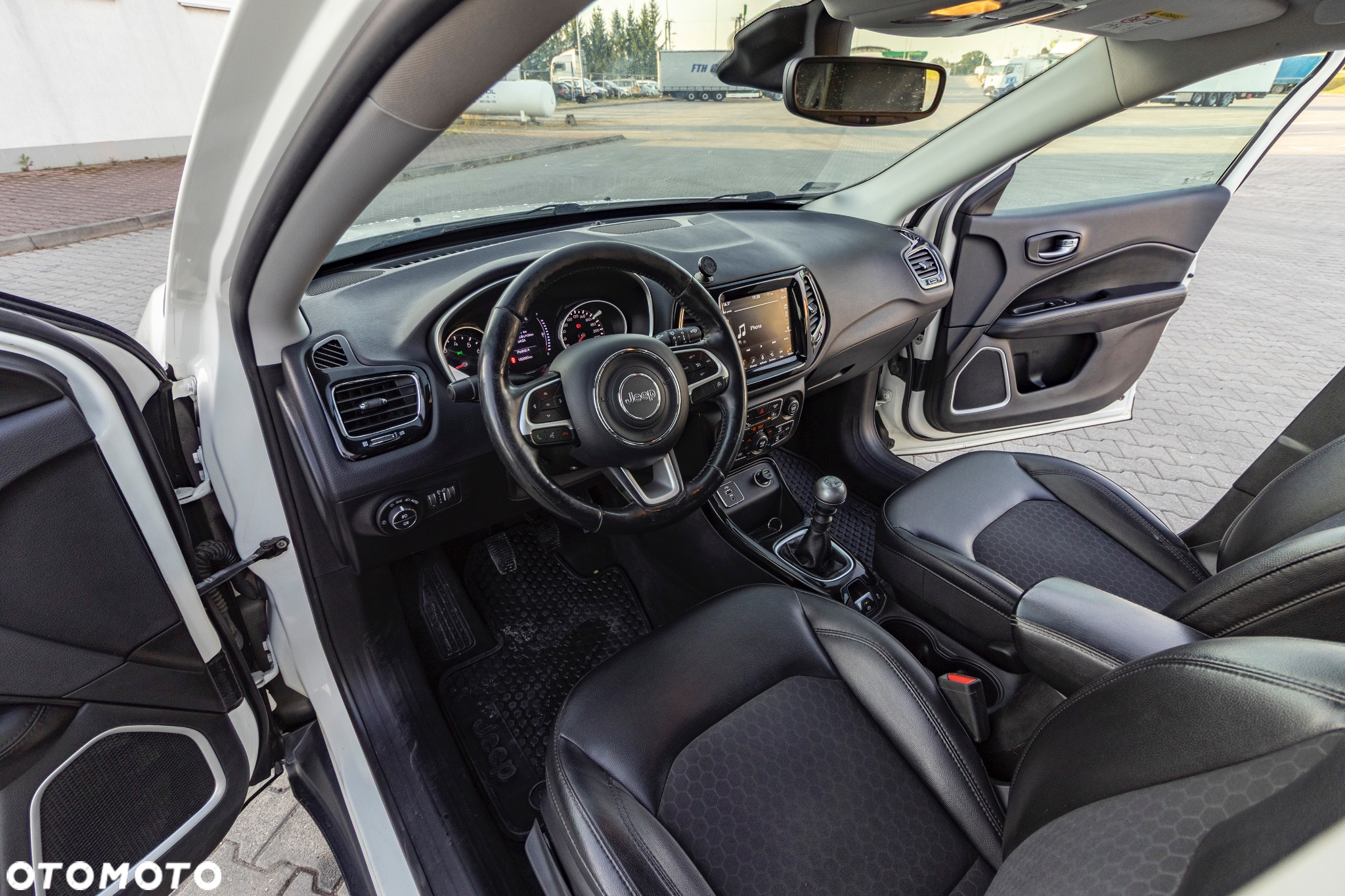 Jeep Compass 1.4 TMair Limited FWD S&S - 32