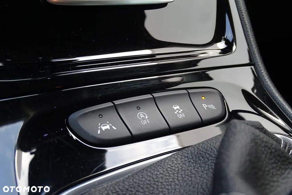 Opel Astra 1.4 Turbo Sports Tourer Innovation - 24