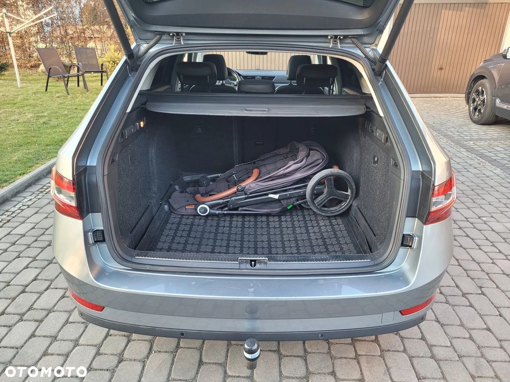 Skoda Superb 2.0 TDI Style - 5