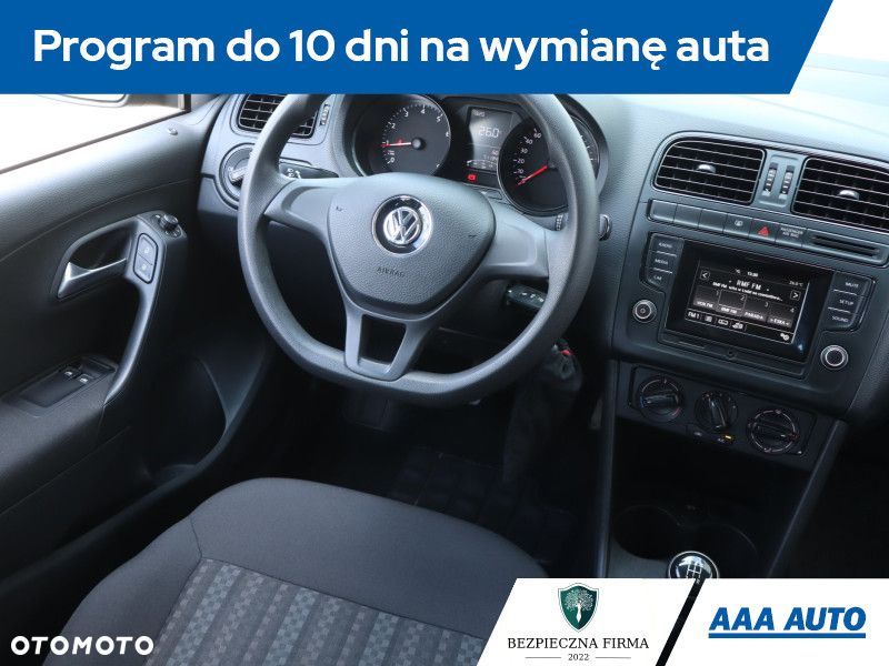Volkswagen Polo - 9