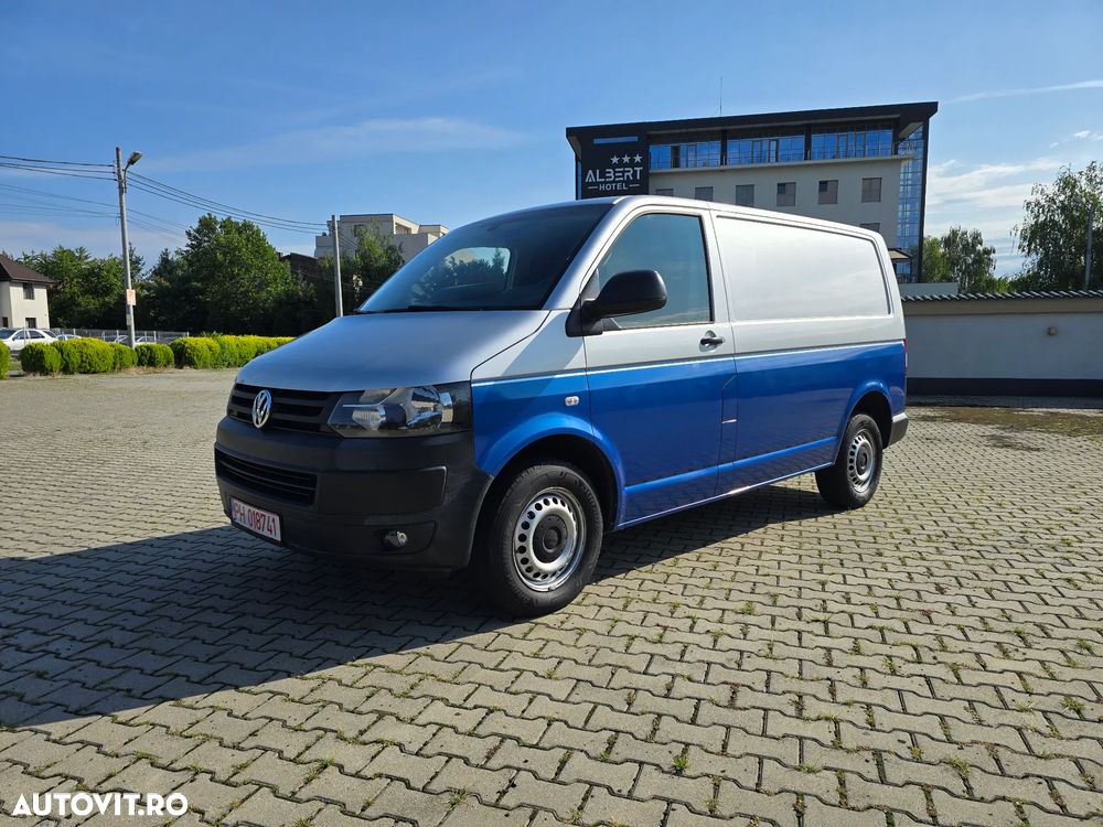 Volkswagen Transporter - 1