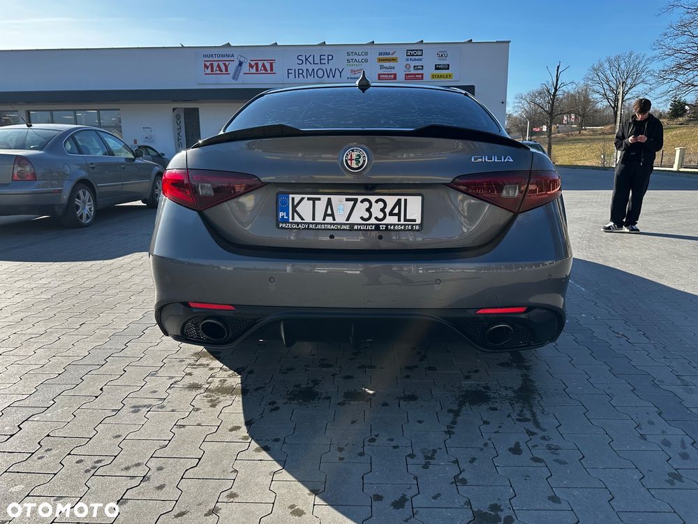 Alfa Romeo Giulia 2.0 Turbo 16V AT8 Veloce Ti - 4