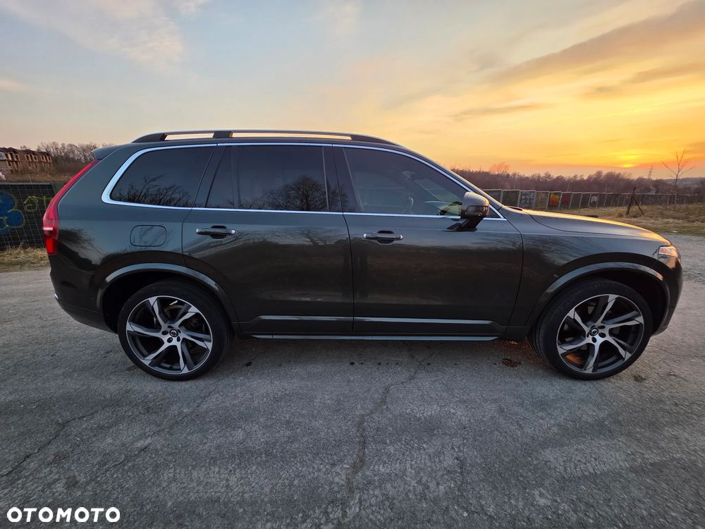 Volvo XC 90 - 12