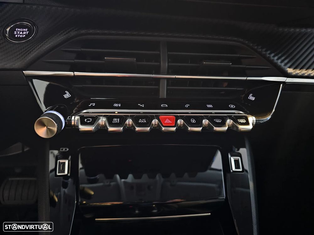 Peugeot e-208 Allure - 14