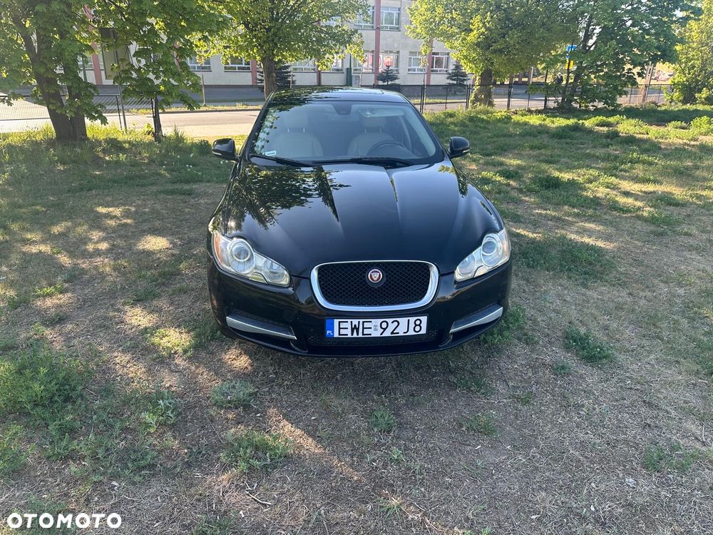 Jaguar XF - 2