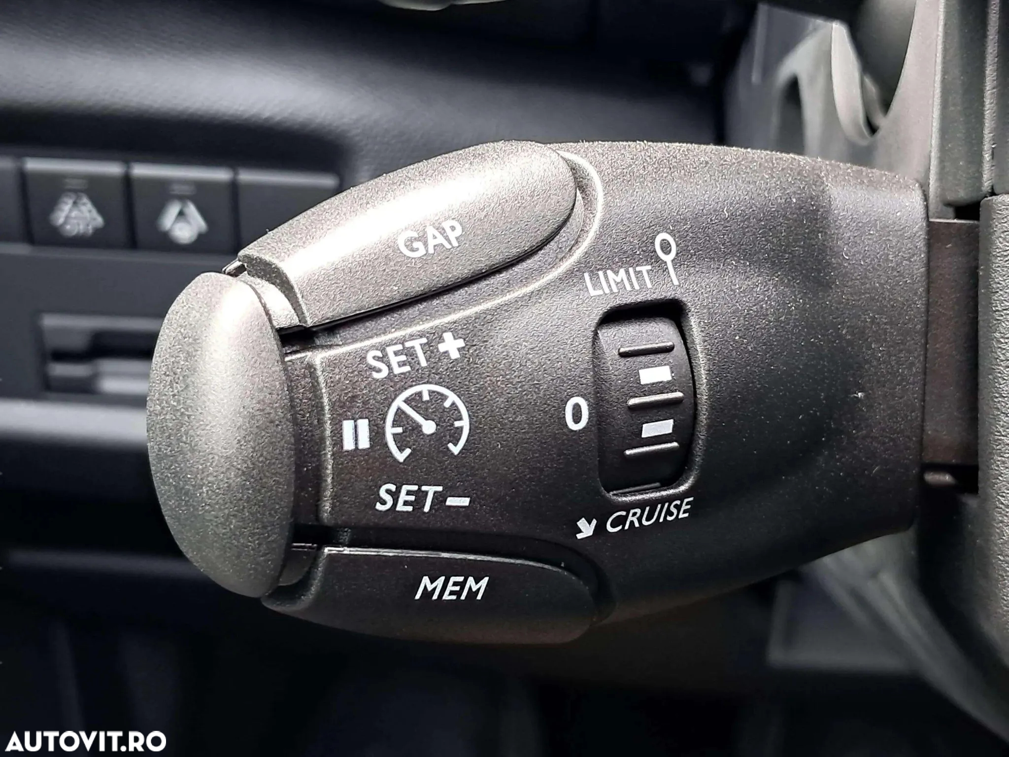 Citroën C5 Aircross 1.2 PureTech S&S EAT8 Shine - 18