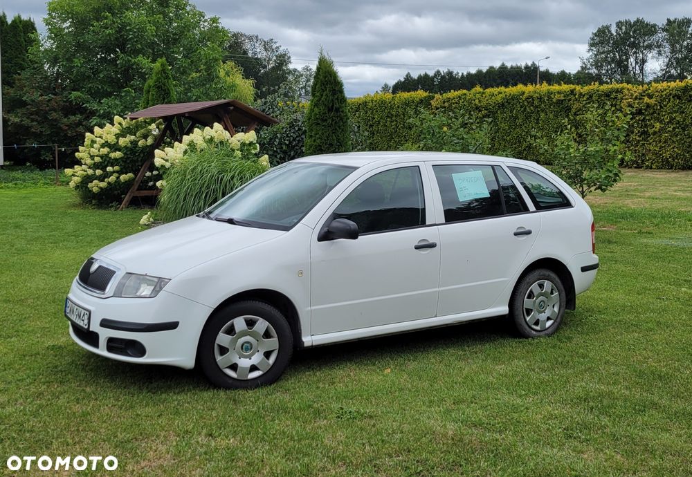 Skoda Fabia - 4