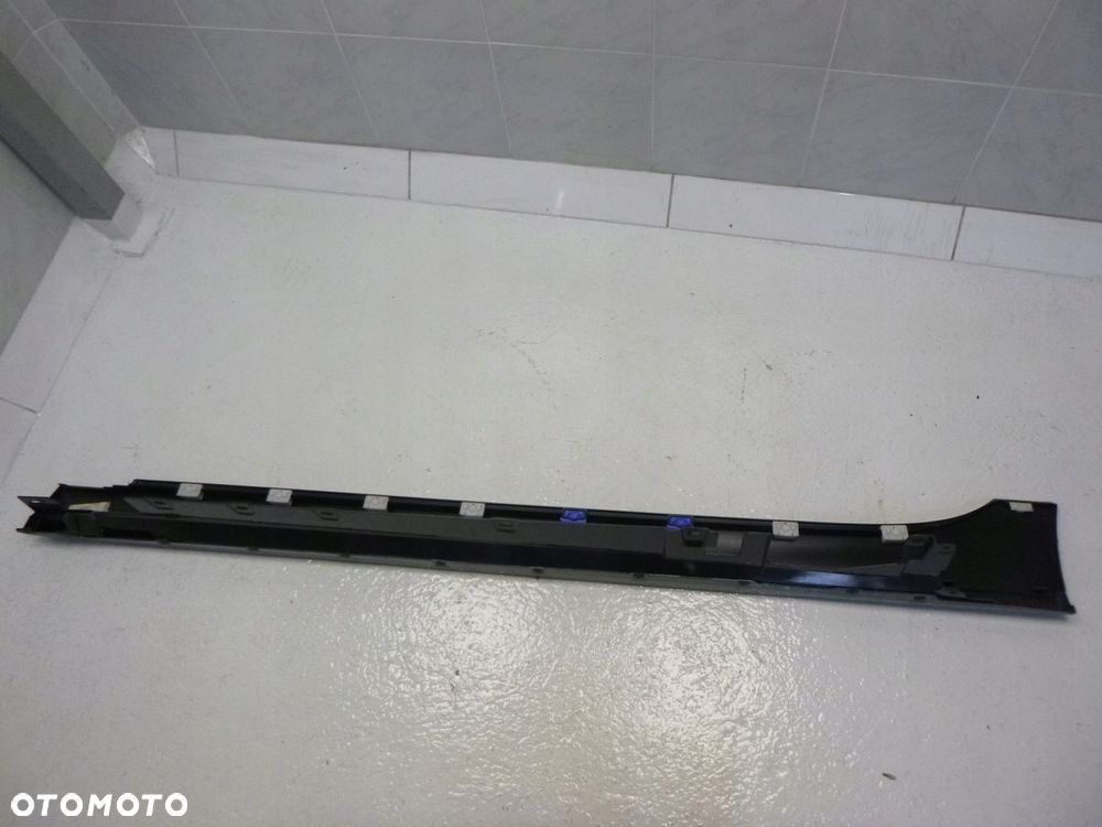 BMW M1 F40 M PAKIET LISTWA NAKŁADKA PROGU PROGOWA PRAWA ORYGINAŁ - 6