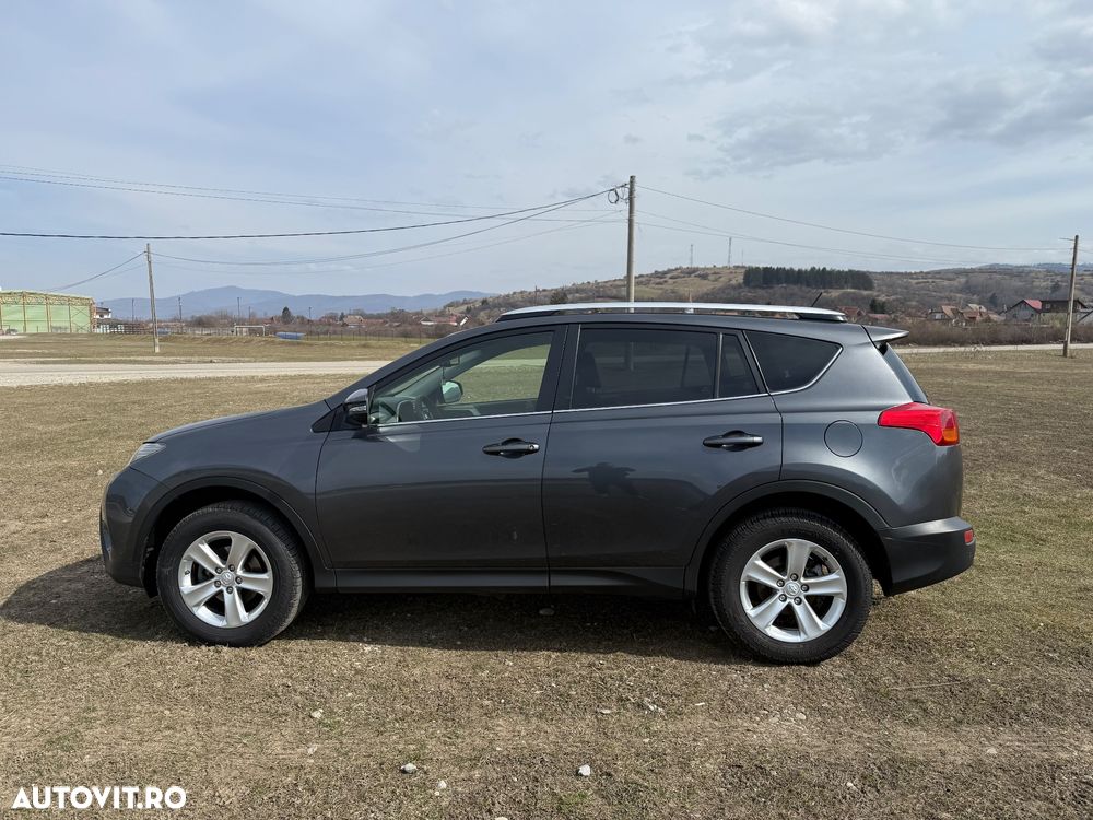 Toyota RAV4 2.0 D-4D 2WD Comfort - 4