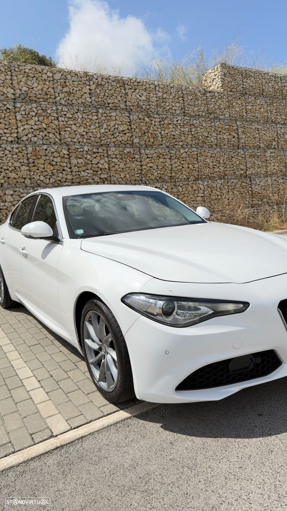 Alfa Romeo Giulia 2.2 D Sprint AT8 - 2
