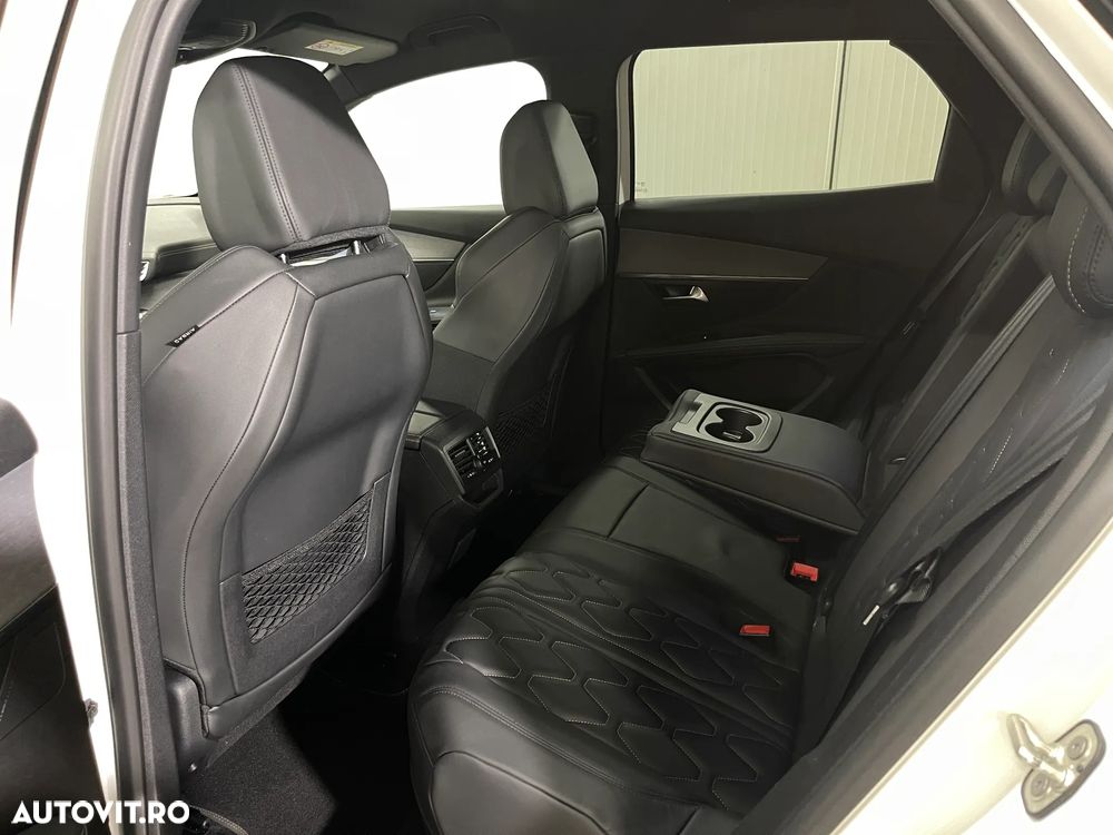 Peugeot 3008 225 e-EAT8 GT - 12