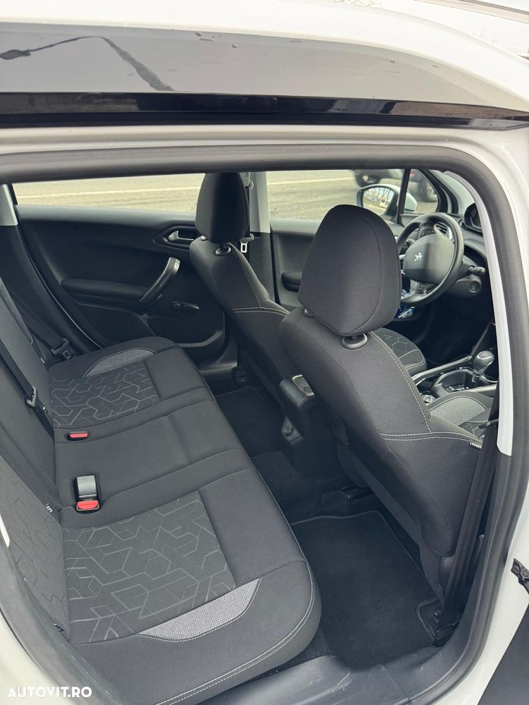 Peugeot 2008 1.2 PureTech Turbo EAT6 S&S Allure - 8