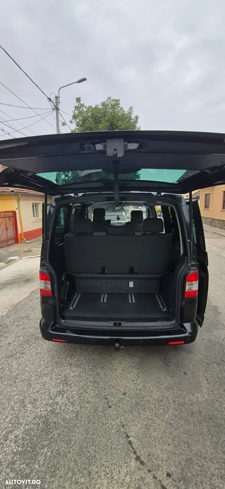Volkswagen Multivan - 12