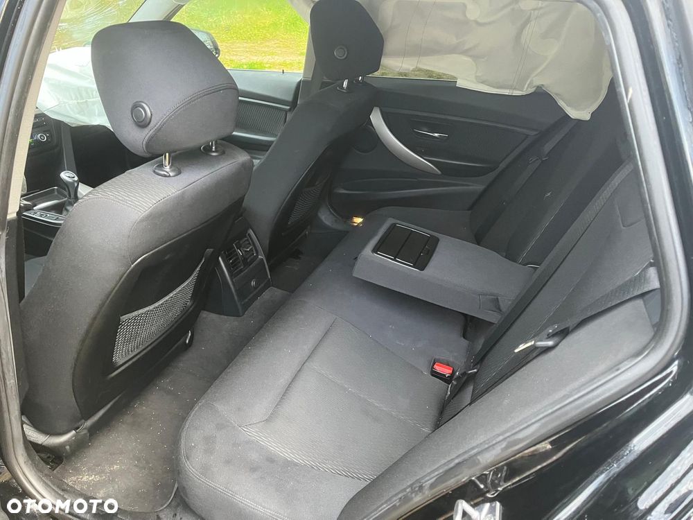 BMW Seria 3 - 15