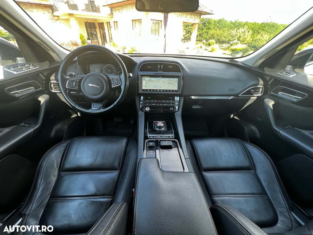 Jaguar F-Pace 3.0 AWD First Edition - 36