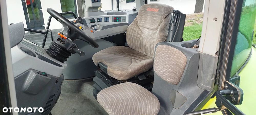 Claas Axion 810 - 4