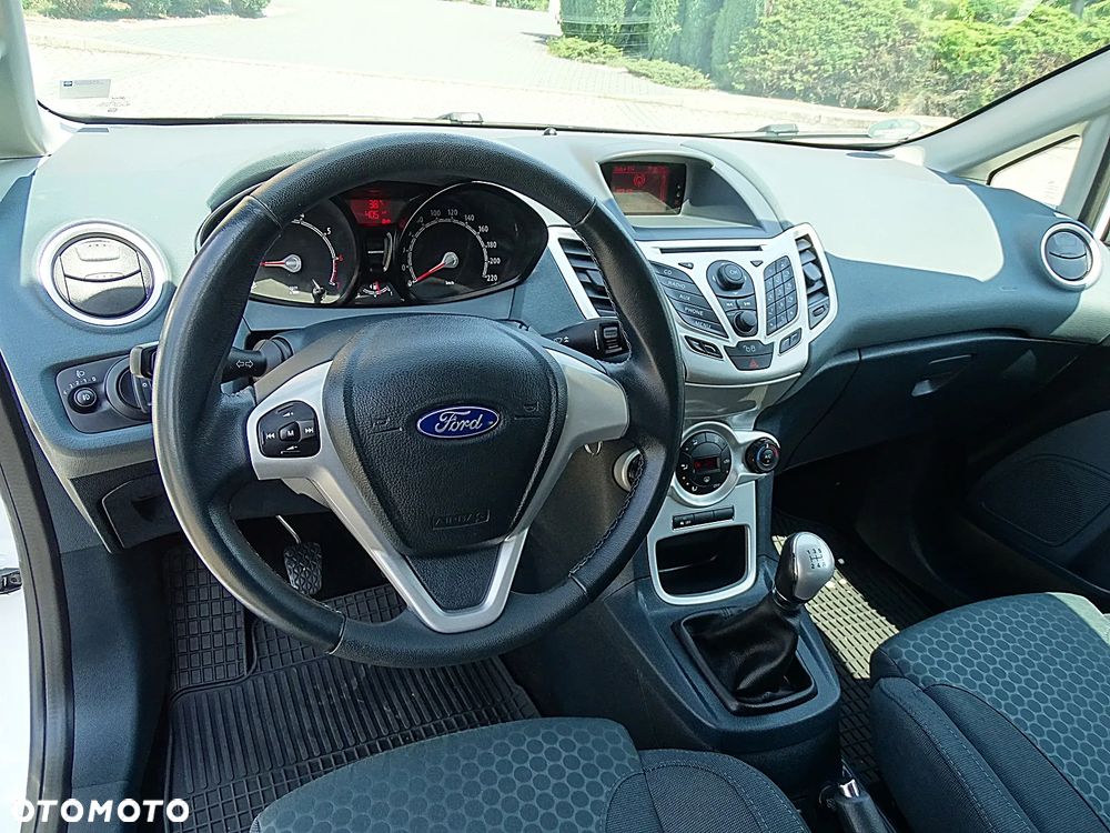 Ford Fiesta 1.4 Sport - 29