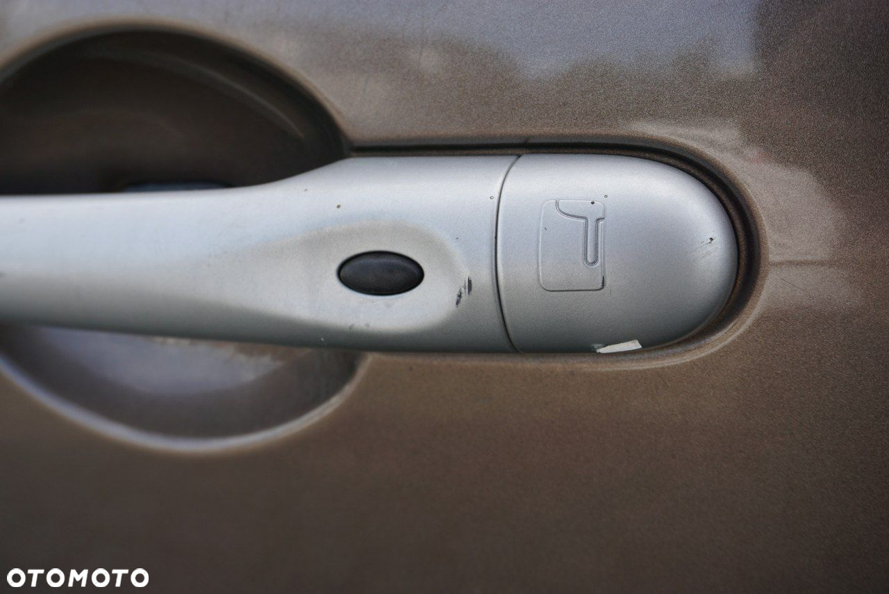 Renault Grand Scenic - 8