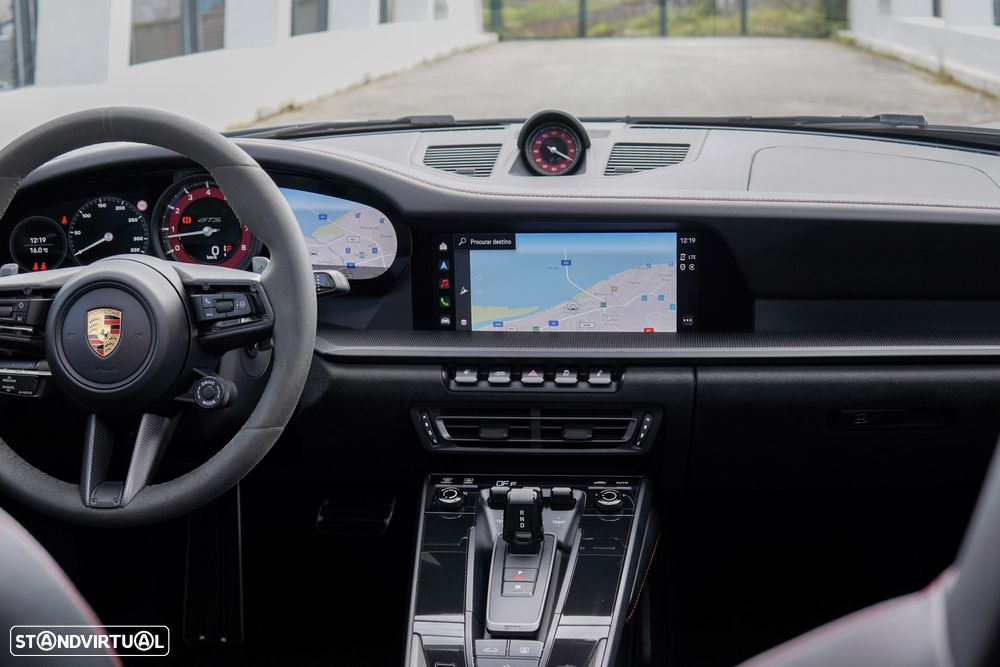 Porsche 911 (992) Carrera 4 GTS PDK - 22