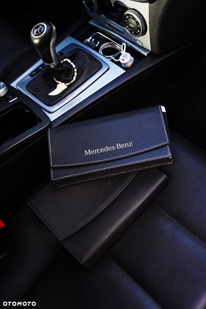 Mercedes-Benz Klasa C 350 CDI DPF 4Matic 7G-TRONIC BlueEFFICIENCY Elegance - 13