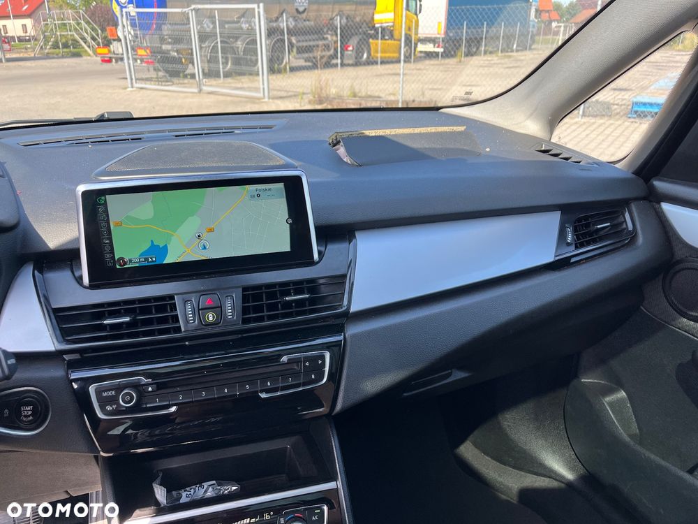 BMW Seria 2 220d Gran Tourer - 14