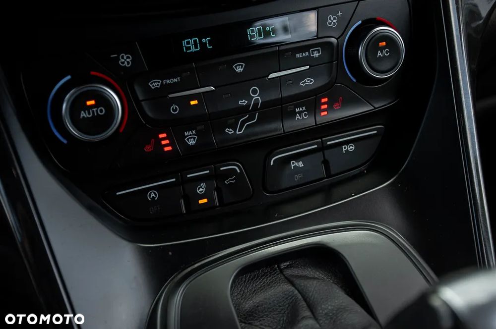 Ford Kuga 1.5 EcoBoost 4x4 ST-Line - 6