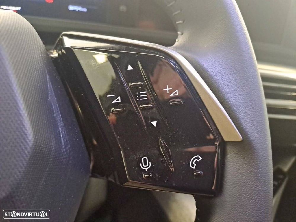 Peugeot 5008 1.2 Hybrid Allure e-DCS6 - 17