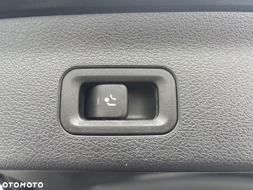 Mercedes-Benz GLS - 29