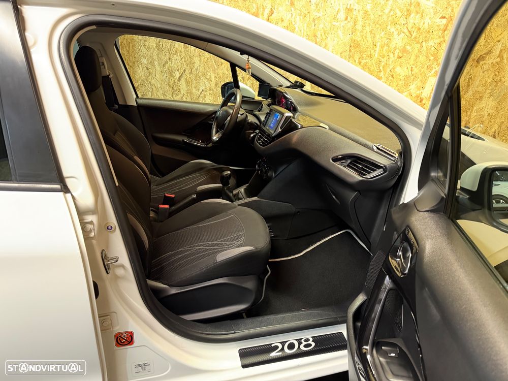 Peugeot 208 1.2 VTi Active - 11