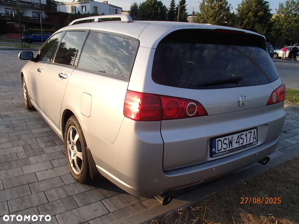 Honda Accord Tourer 2.4 i Automatik Executive - 4