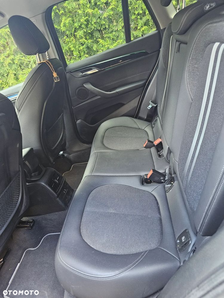 BMW X1 sDrive20i - 5