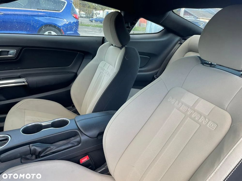 Ford Mustang 2.3 Eco Boost - 13