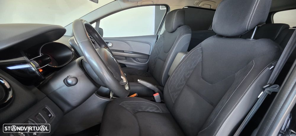 Renault Clio Sport Tourer dCi 90 Limited - 6
