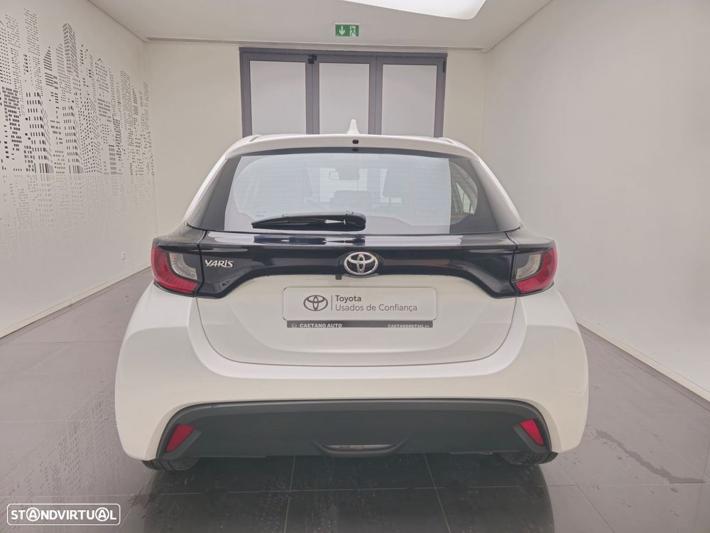 Toyota Yaris - 4