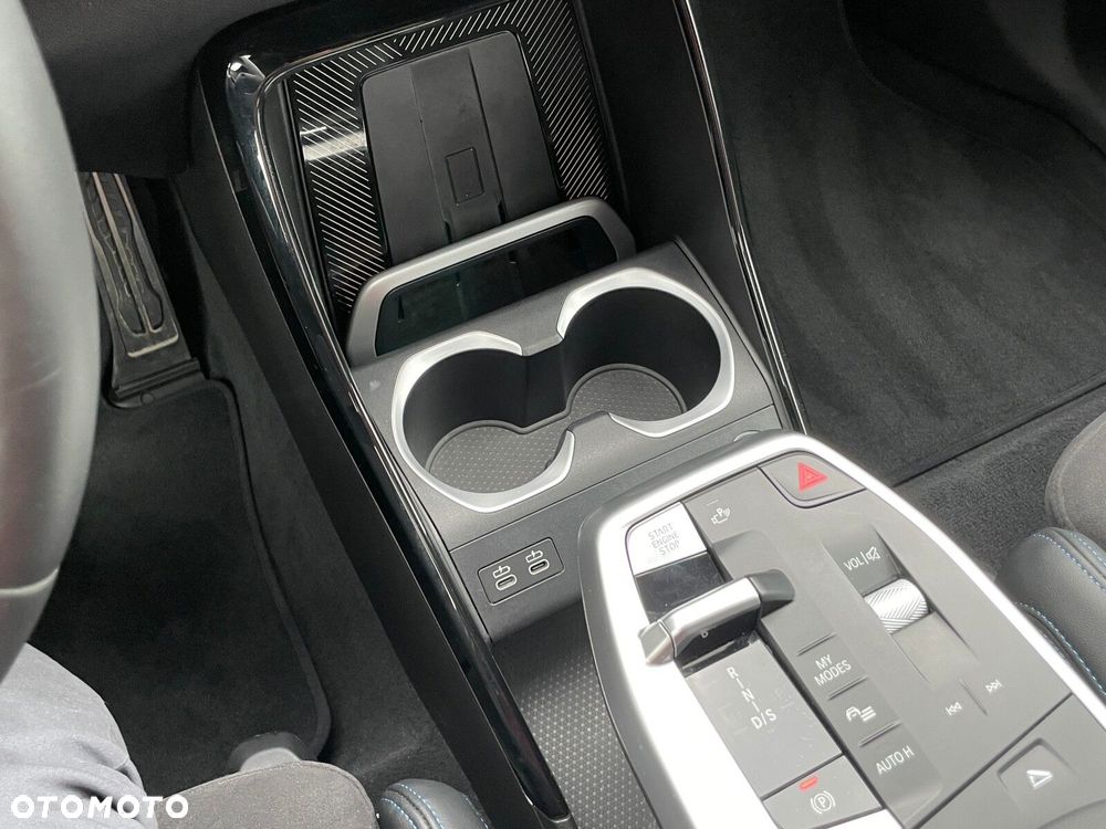 BMW X1 sDrive20i mHEV sport - 23
