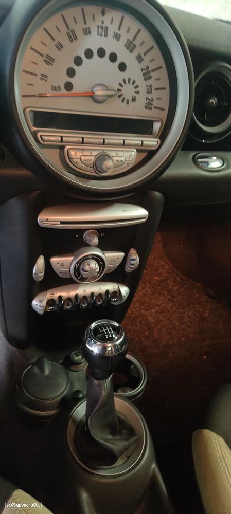 MINI 3 Portas Cooper D - 14