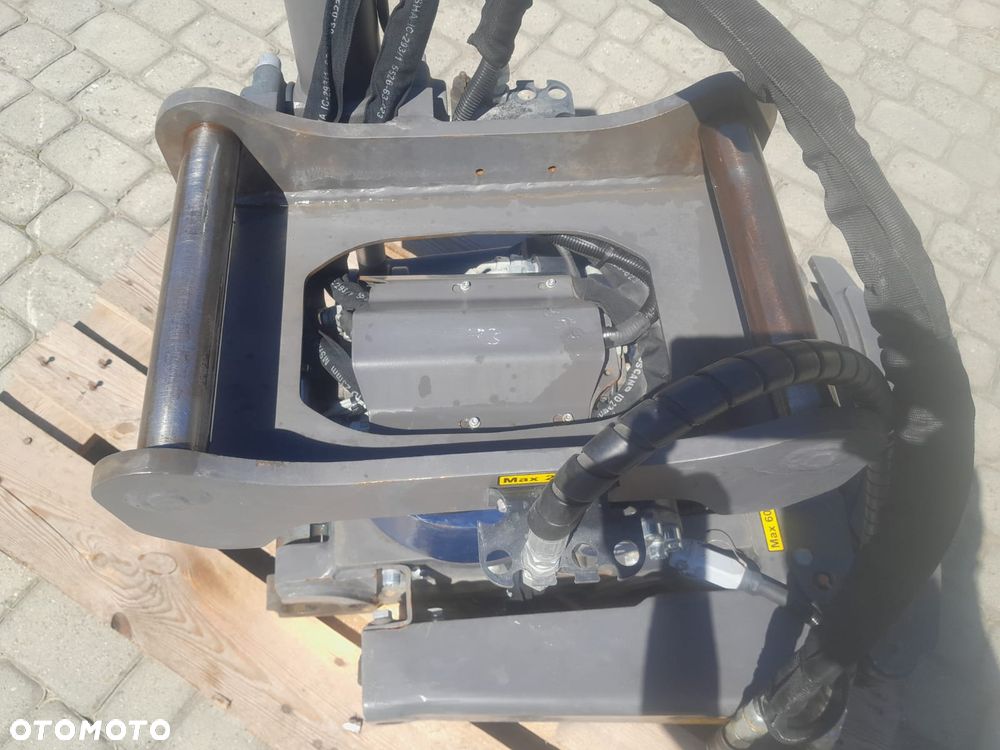 Głowica uchylno-obrotowa, Rototilt SMP ST6 z kleszczami pod szybkozłącze S45 NOWE!! - 7