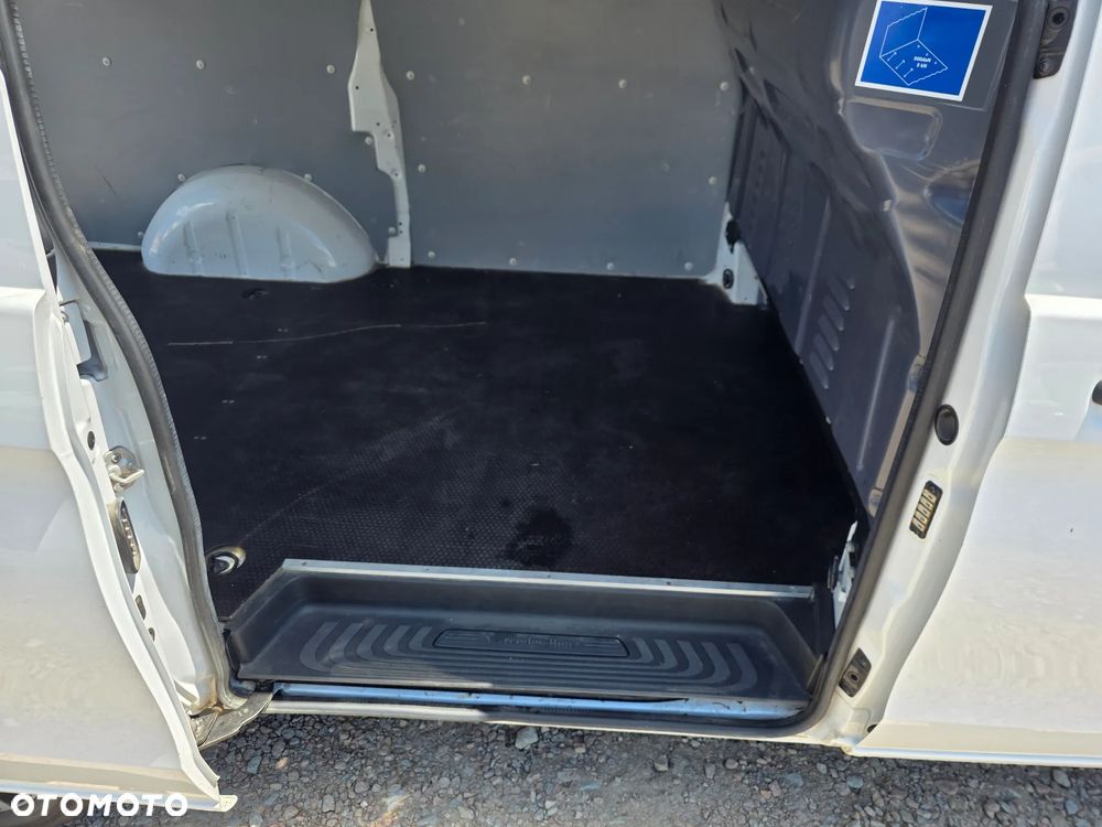 Mercedes-Benz Vito - 17