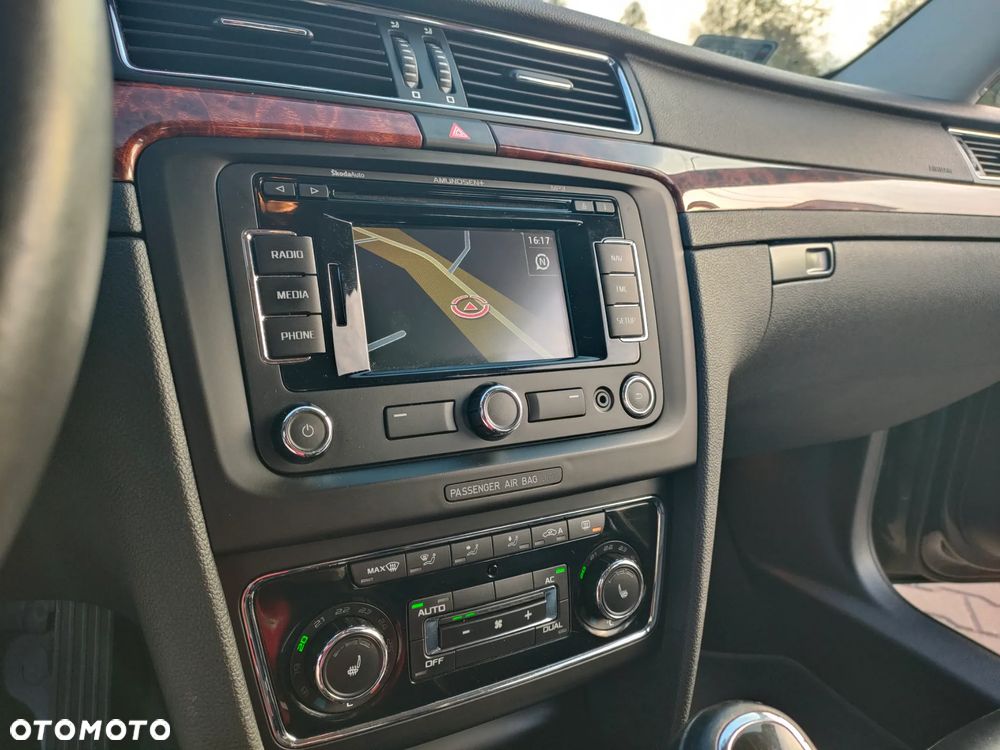 Skoda Superb 1.4 TSI Elegance - 29