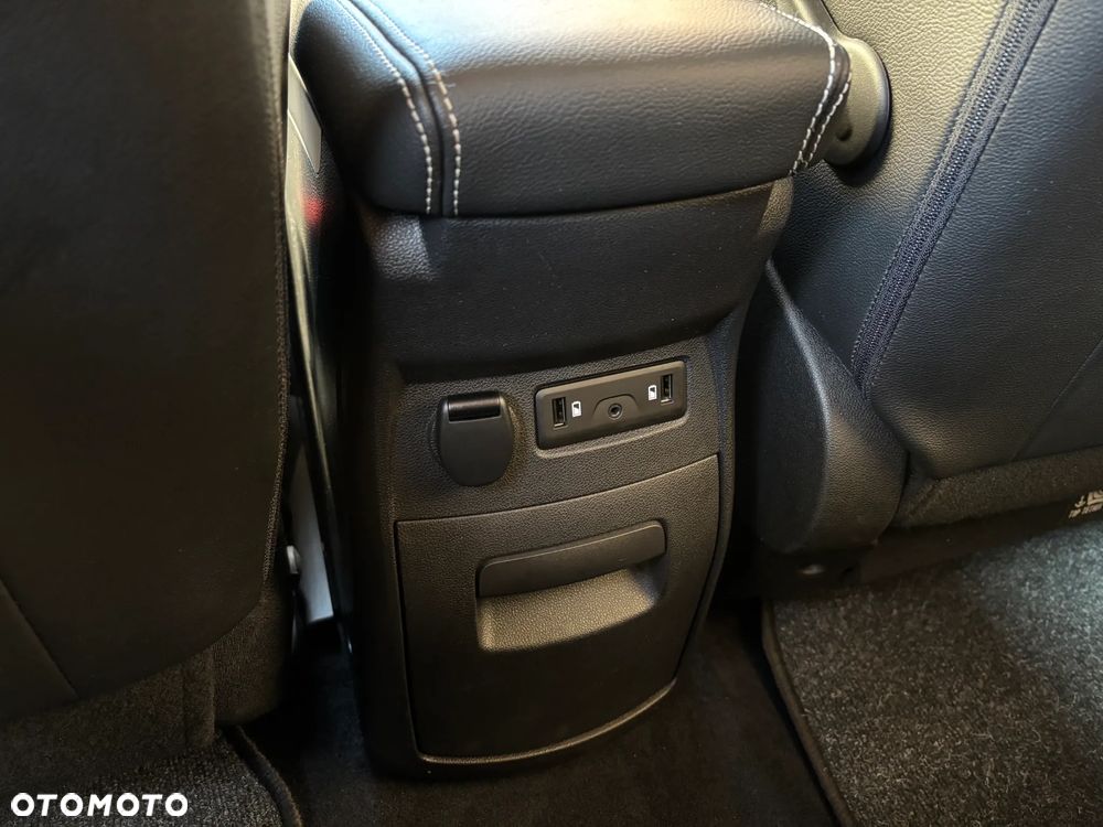 Renault Scenic ENERGY TCe 130 INTENS - 24