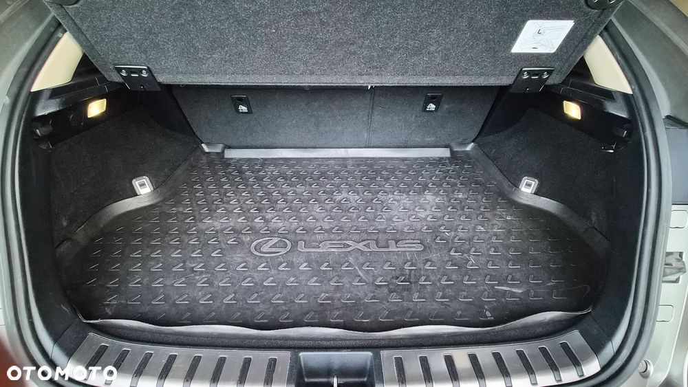Lexus NX 300 F Impression AWD - 19