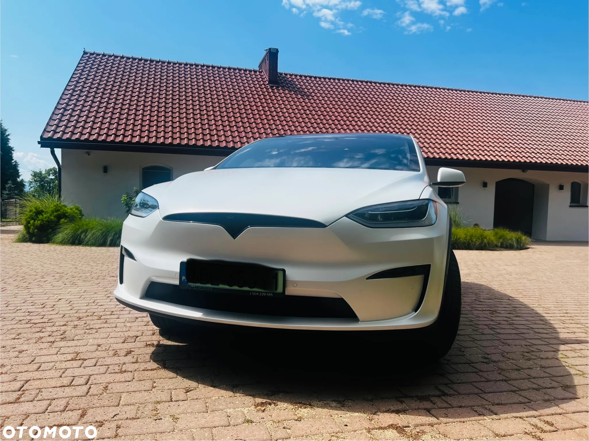 Tesla Model X Plaid - 23