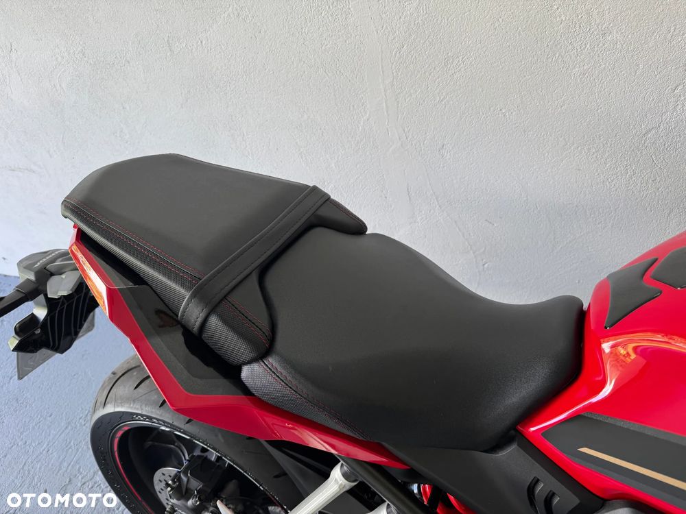 Honda CBR - 6