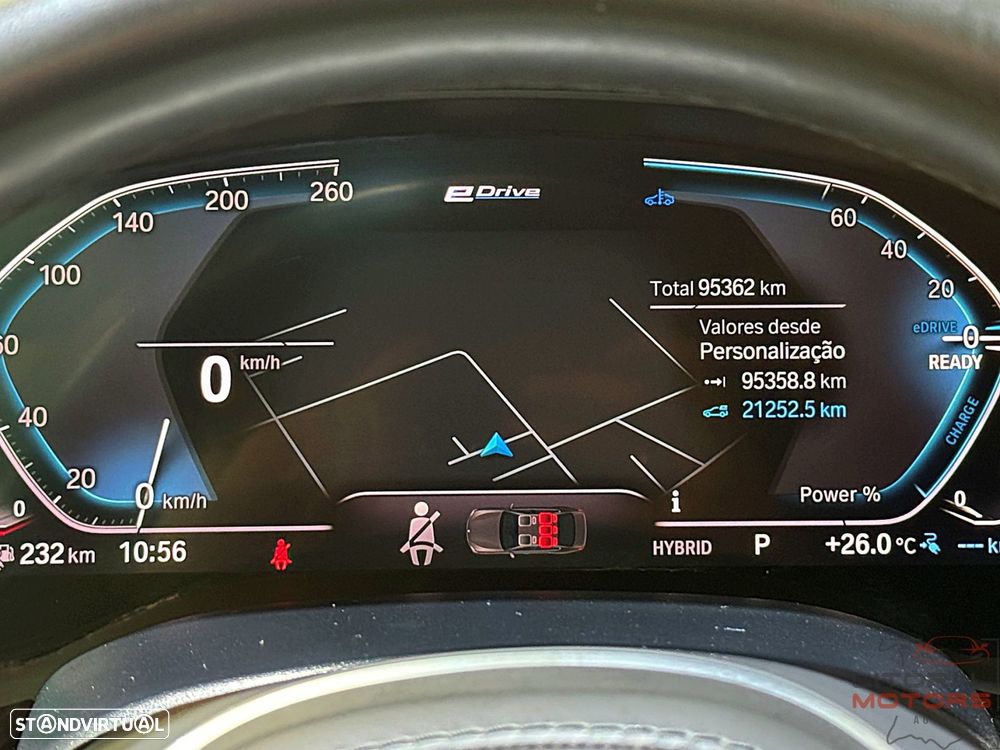 BMW 530 e Pack Desportivo M - 28
