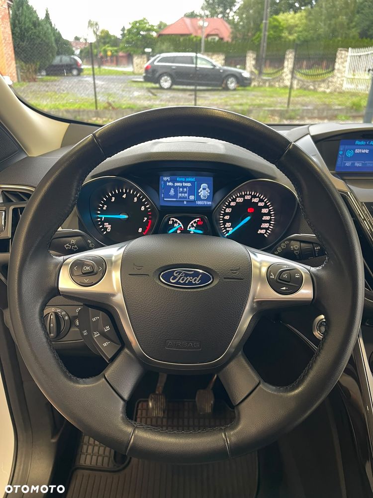 Ford Kuga 1.6 EcoBoost 2x4 Individual - 14