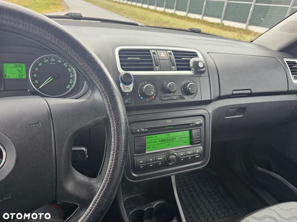 Skoda Roomster 1.4 16V PLUS EDITION - 13