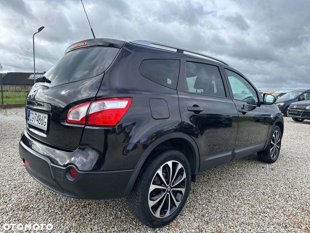 Nissan Qashqai+2 - 18