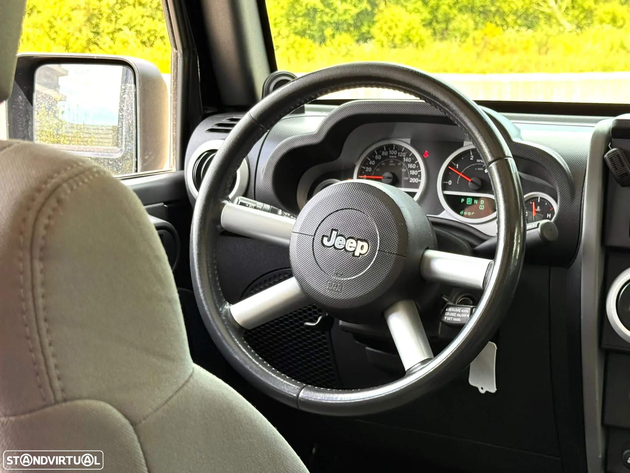Jeep Wrangler Unlimited 2.8 CRD DPF Auto Sahara - 21