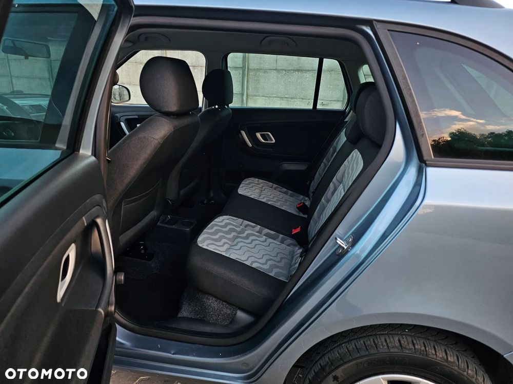 Skoda Fabia 1.4 16V Style - 10