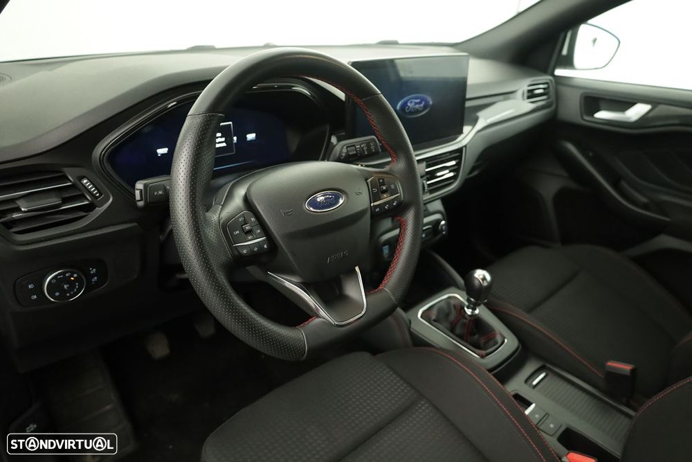 Ford Focus 1.0 EcoBoost MHEV ST-Line X - 7